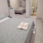 Maison d'hôtes Midway House Italy 3*